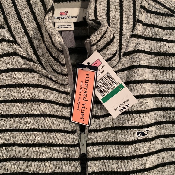 Vineyard Vines vest Sz large. New with tags. Retails for $108 - Picture 4 of 4